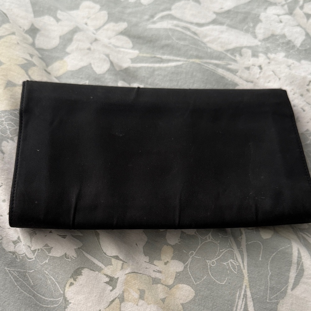 Authentic Vintage Prada Black nylon wallet. Leather inside - Miranda Approved! - Picture 5 of 5